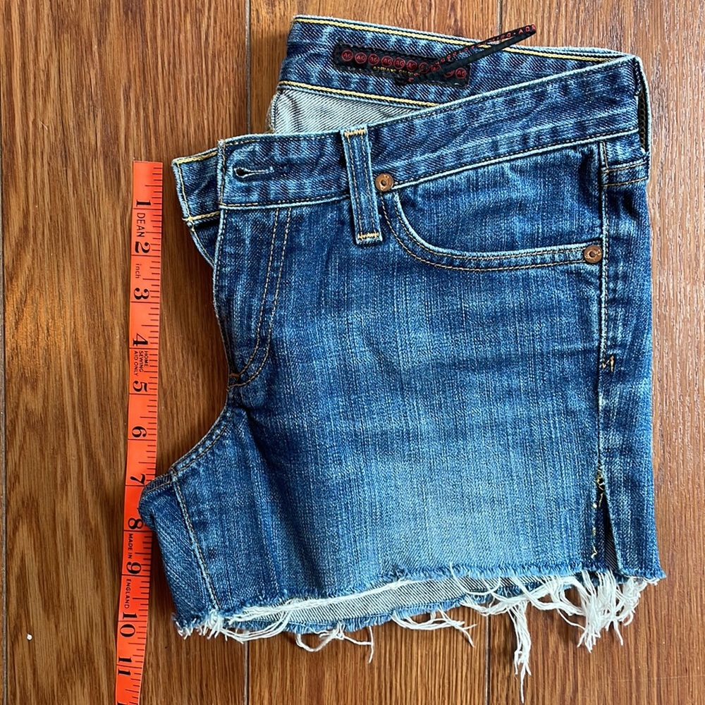Adriano Goldschmied Shorts - Picture 6 of 6